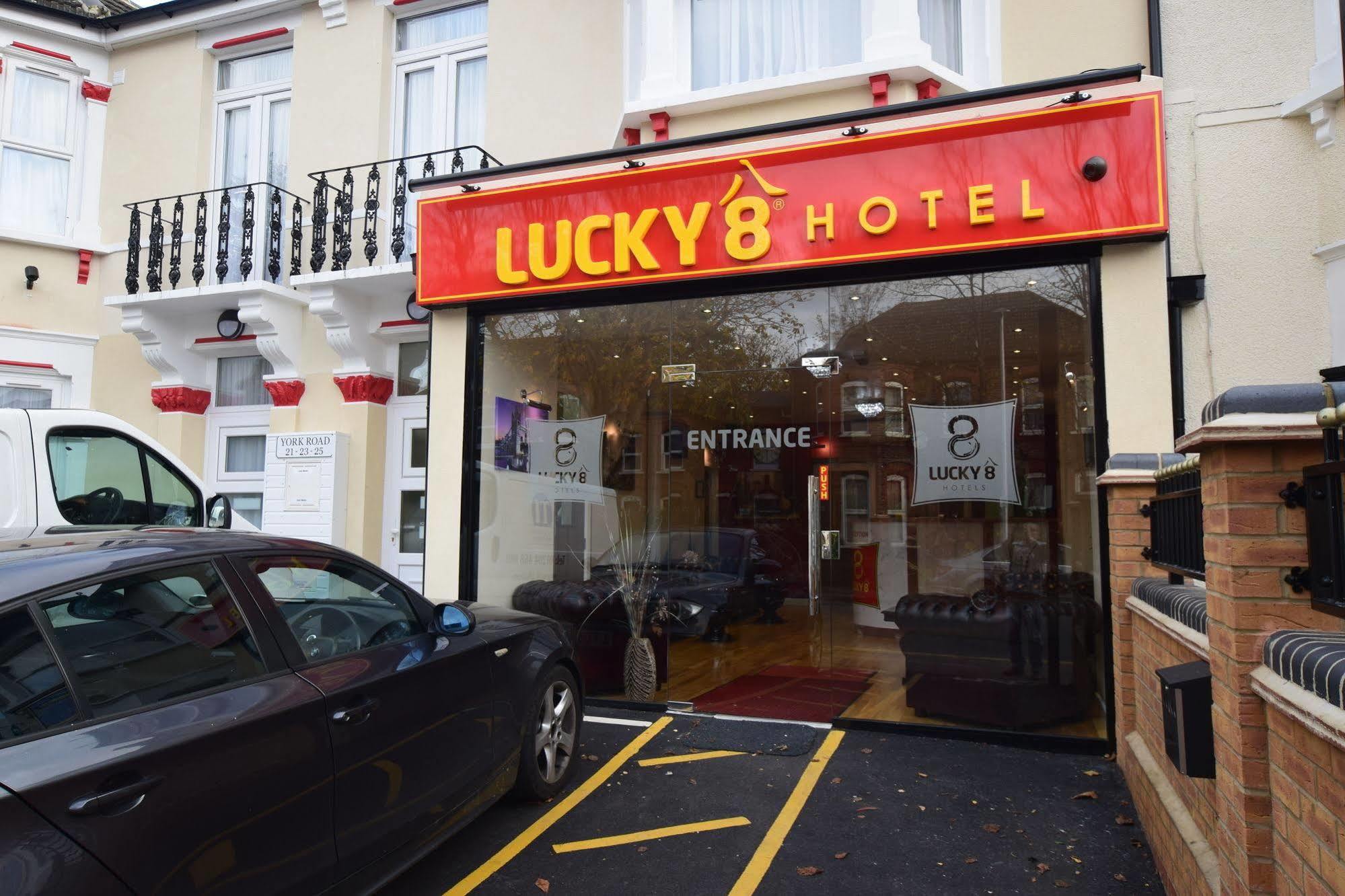 Lucky 8 Hotel Ilford Eksteriør billede